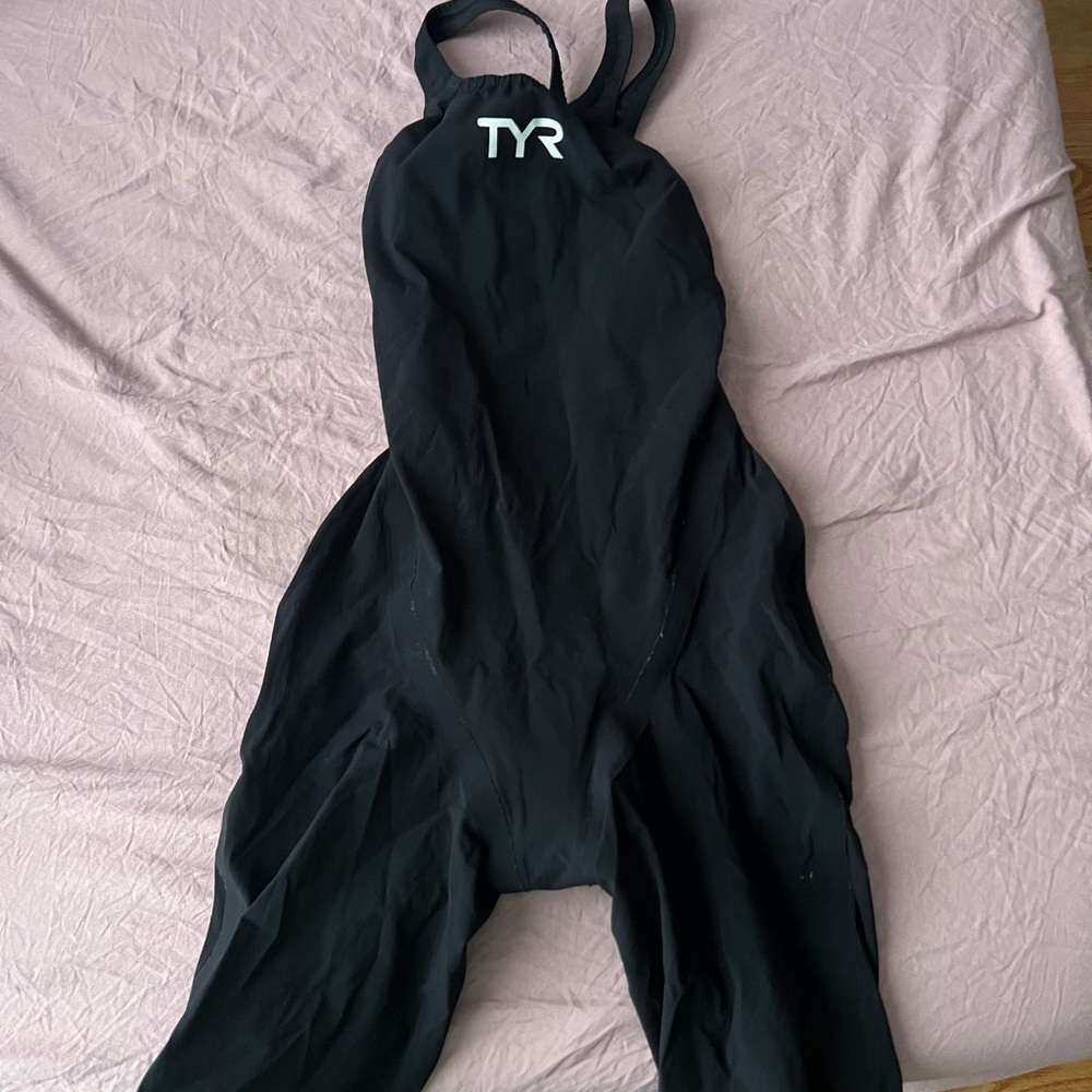 COPY - TYR TECH SUIT